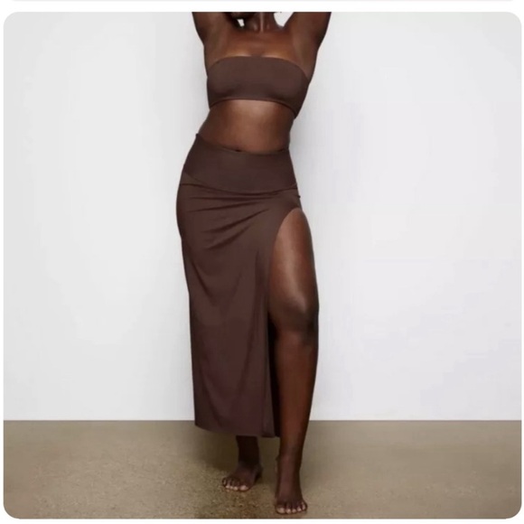 Skim Shaping long swimwear skirt with slit size medium - Picture 6 of 7